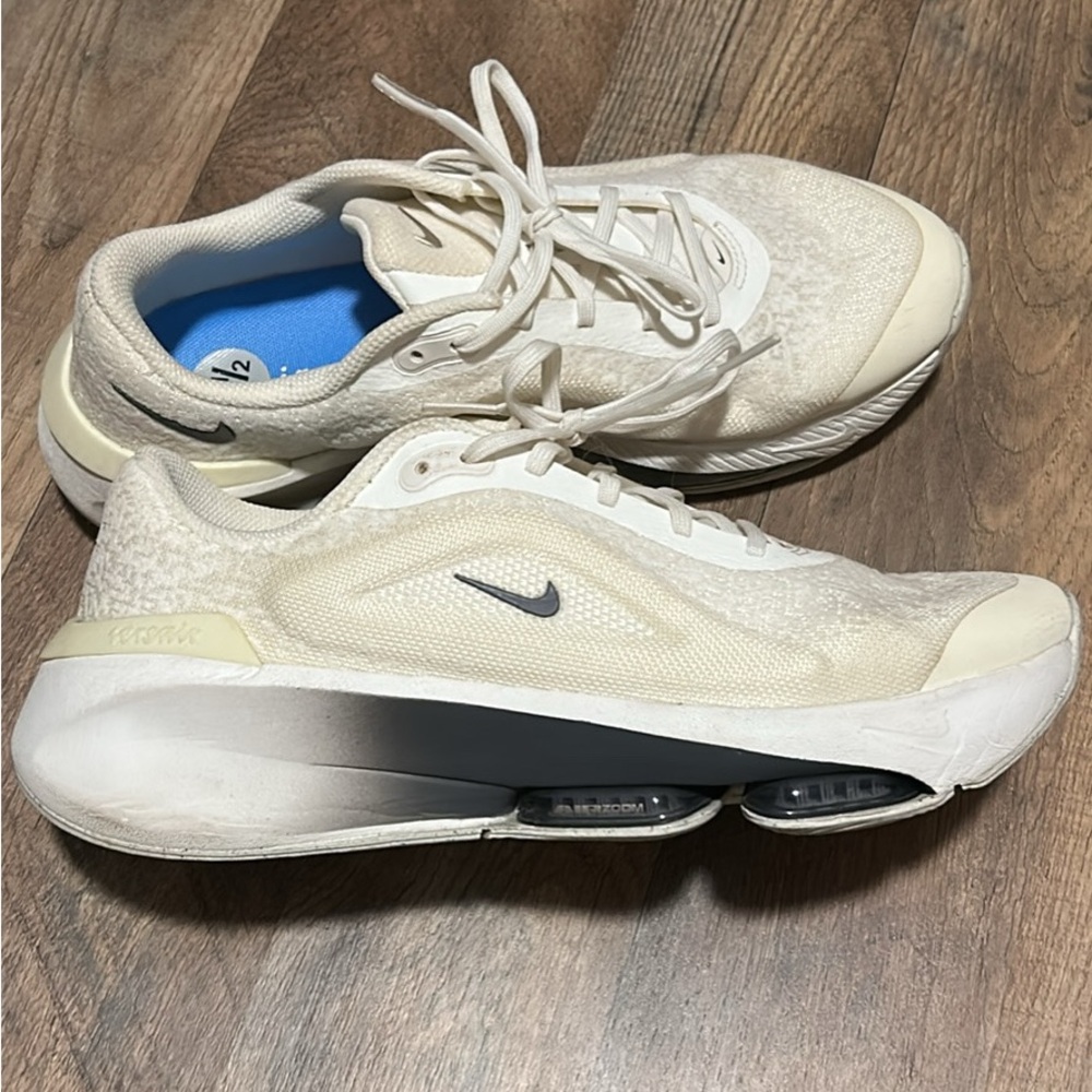 Nike Cream and White Running Shoes